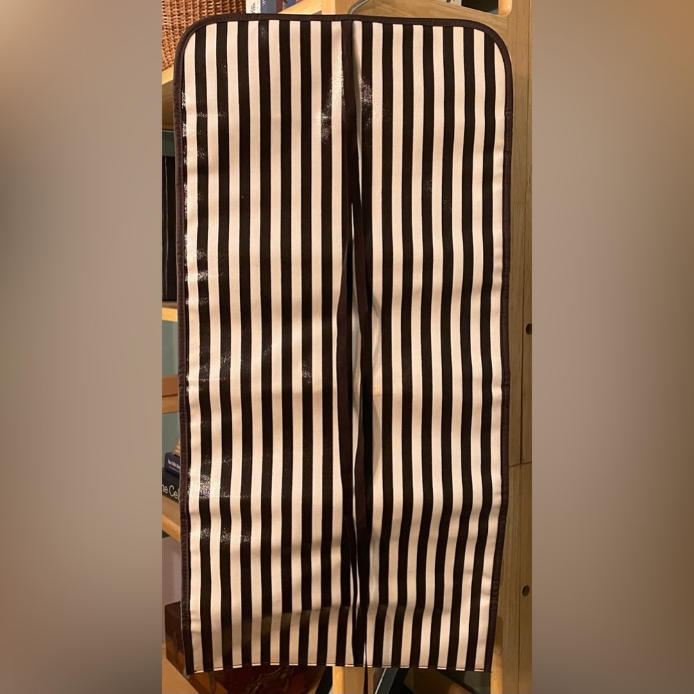 Henri Bendel jewelry roll